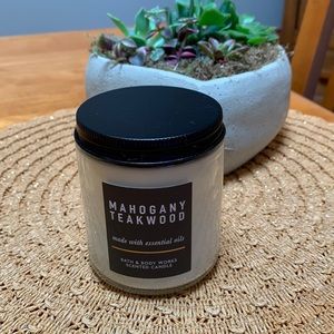 Mahogany Teakwood Candle